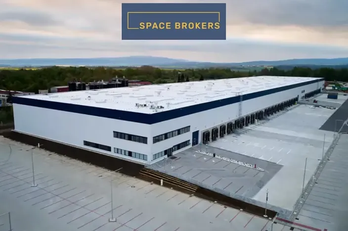 Pronájem skladu, Cheb, 7000 m2