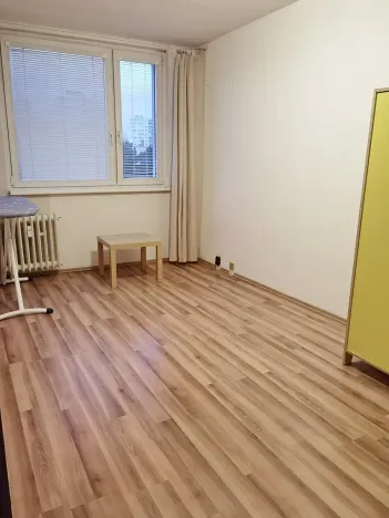 Pronájem bytu 3+1, Praha, Proutěná, 72 m2