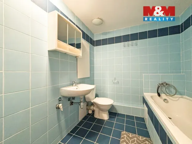 Pronájem bytu 1+1, Trutnov - Střední Předměstí, Papírenská, 34 m2