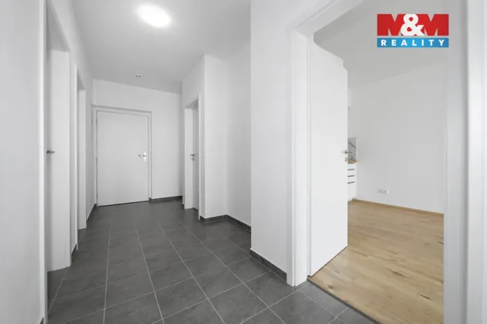 Pronájem bytu 2+kk, Plzeň, Safírová, 66 m2