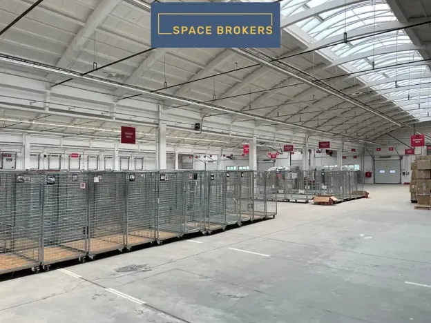 Pronájem skladu, Rousínov, 1298 m2