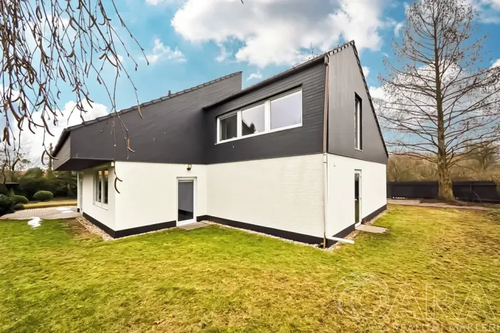 Pronájem rodinného domu, Dolní Břežany, V Úvozu, 380 m2