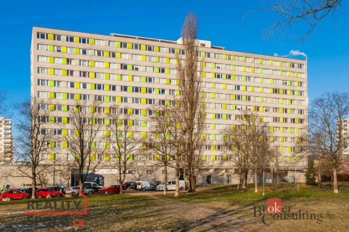 Pronájem bytu 1+kk, Praha - Záběhlice, Topolová, 31 m2