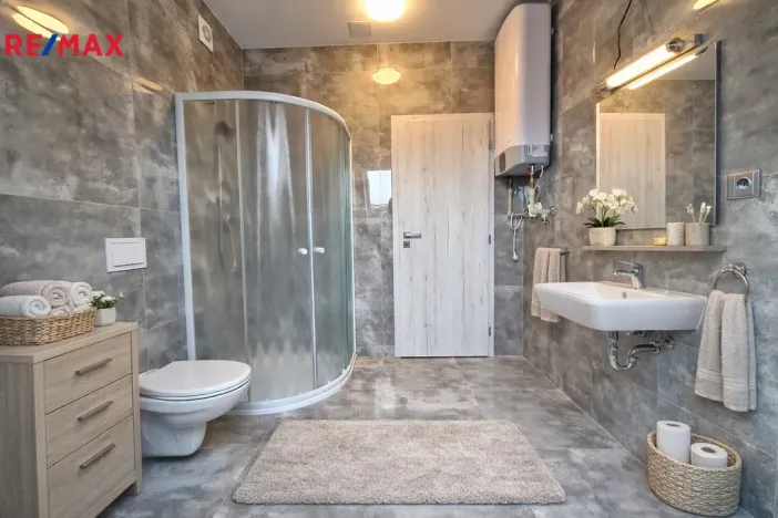 Prodej bytu 2+1, Lochovice, 64 m2