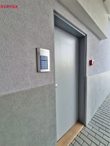 Prodej bytu 2+1, Lochovice, 64 m2