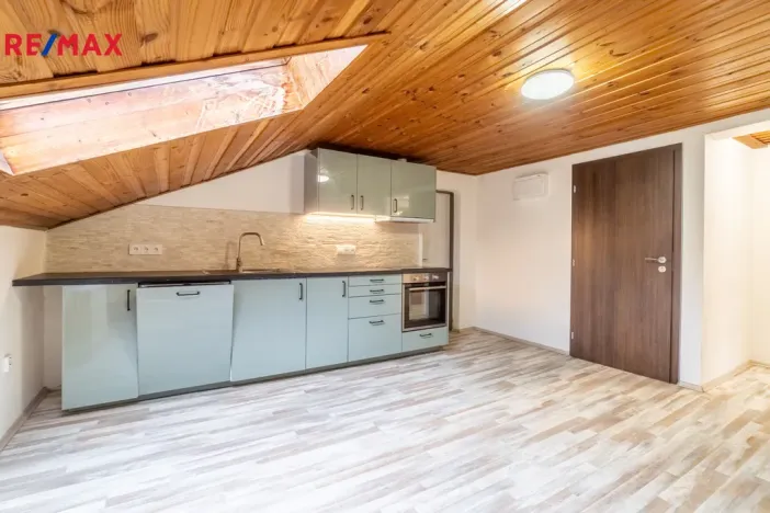 Pronájem bytu 3+kk, Praha - Radotín, Karlická, 72 m2