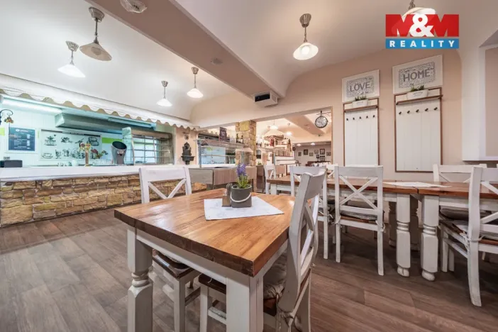 Pronájem restaurace, Praha - Žižkov, Roháčova, 616 m2