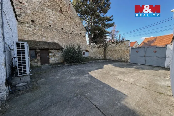 Prodej rodinného domu, Postoloprty - Levonice, 190 m2