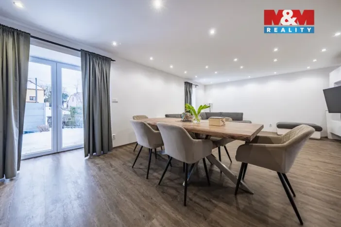 Prodej rodinného domu, Oleška - Krymlov, 250 m2