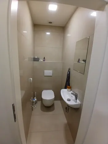 Prodej bytu 2+kk, Praha - Karlín, Pobřežní, 52 m2