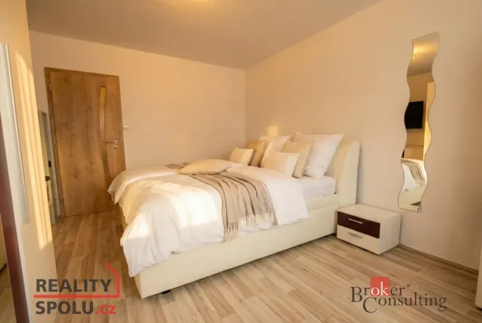 Prodej bytu 4+1, Zbůch, U Vlečky, 84 m2