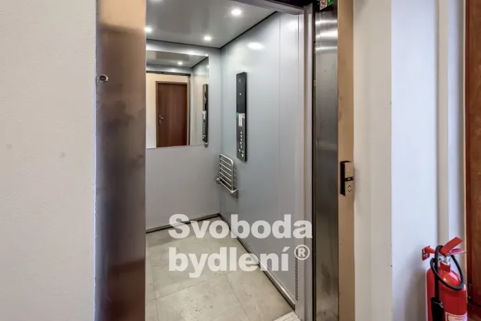 Prodej bytu 2+kk, Praha - Libeň, Prosecká, 67 m2