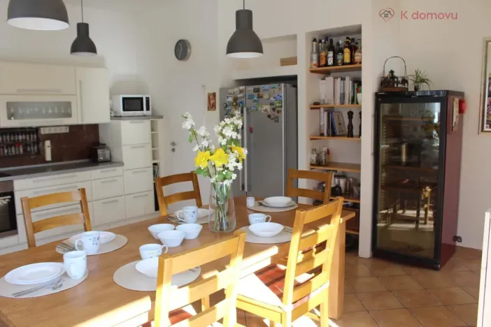 Prodej rodinného domu, Káraný, Na Betonce, 190 m2