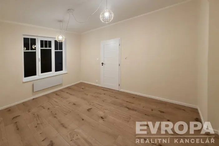 Prodej bytu 2+kk, Děčín - Děčín XIX-Čechy, Sněžnická, 34 m2