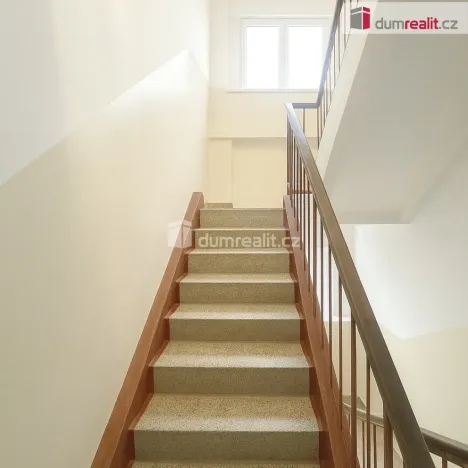 Pronájem bytu 2+1, Ústí nad Labem - Střekov, Střekovské nábřeží, 54 m2