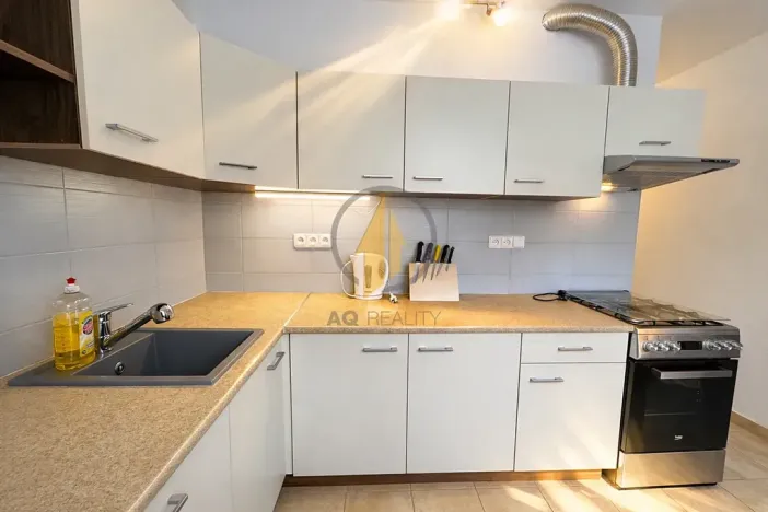 Prodej bytu 2+1, Jičín, Nám. V. Čtvrtka, 65 m2