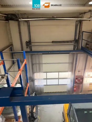 Pronájem skladu, Praha - Hostivař, Radiová, 3966 m2