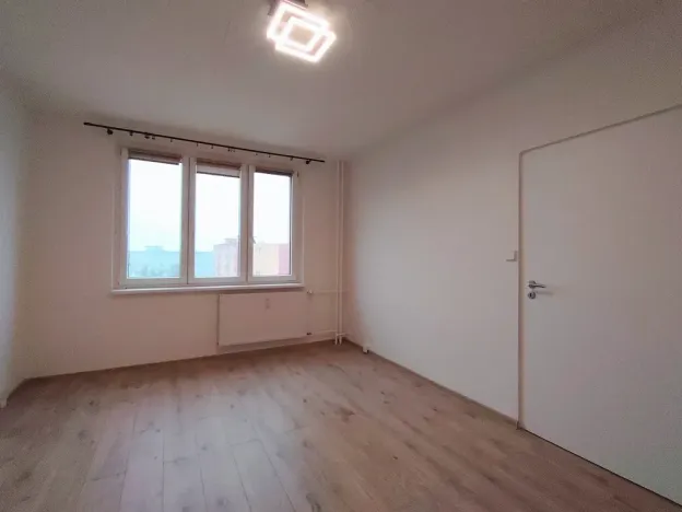 Pronájem bytu 1+1, Chomutov, Kamenná, 36 m2