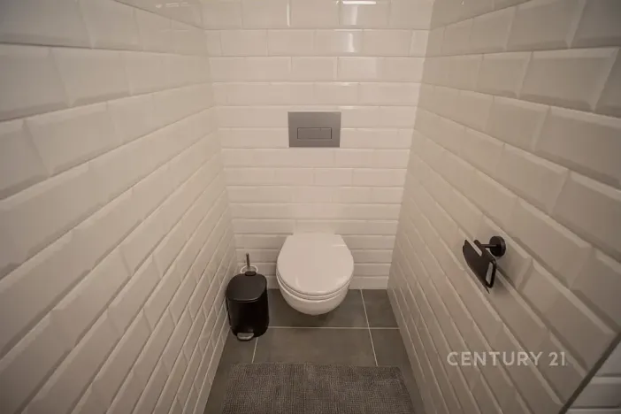 Prodej bytu 2+1, Praha - Vysočany, Kolbenova, 66 m2