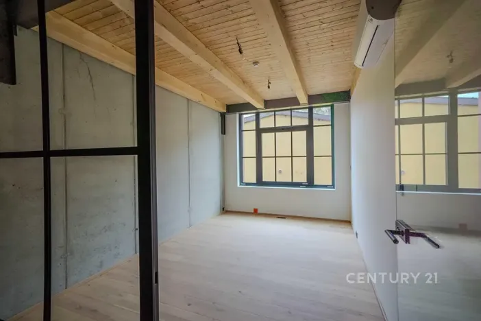 Prodej kanceláře, Praha - Vysočany, Kolbenova, 176 m2