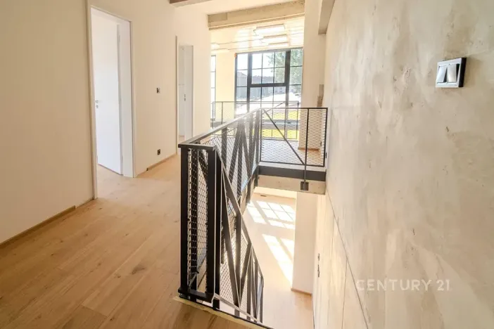 Prodej atypického bytu, Praha - Vysočany, Kolbenova, 144 m2