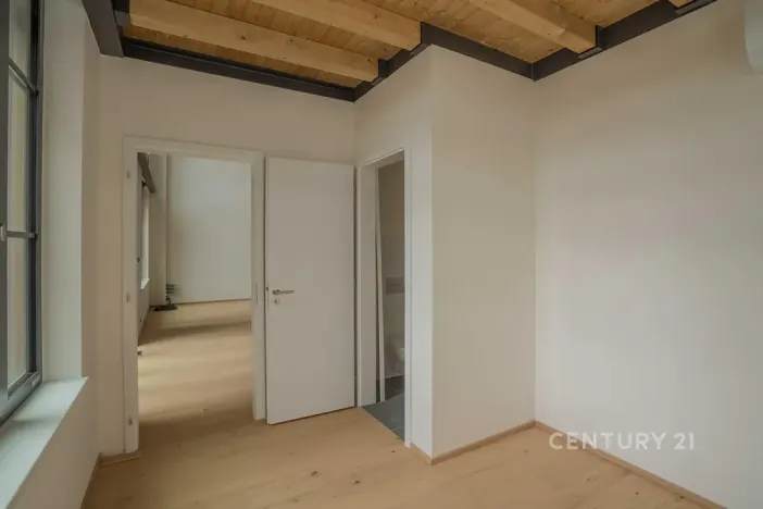 Prodej atypického bytu, Praha - Vysočany, Kolbenova, 181 m2