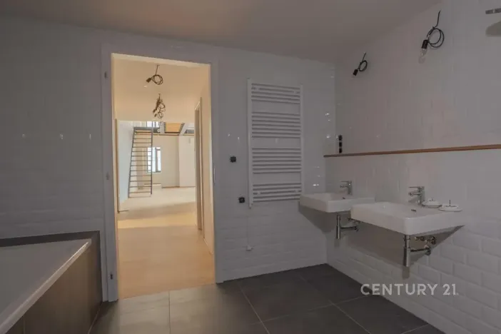 Prodej kanceláře, Praha - Vysočany, Kolbenova, 181 m2