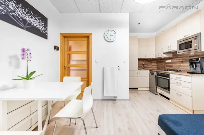 Pronájem bytu 2+kk, Praha - Michle, Jihlavská, 49 m2
