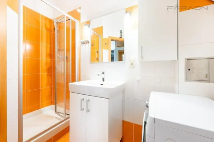 Pronájem bytu 2+kk, Praha - Michle, Jihlavská, 49 m2