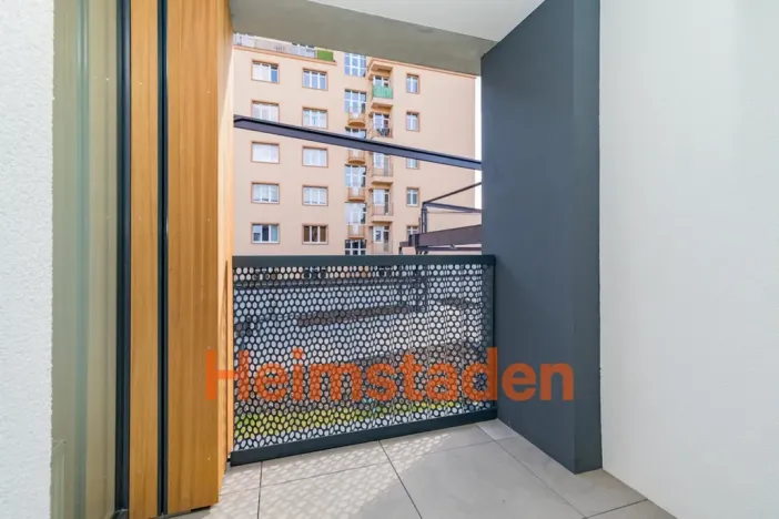 Pronájem bytu 1+kk, Praha - Holešovice, Vrbenského, 37 m2