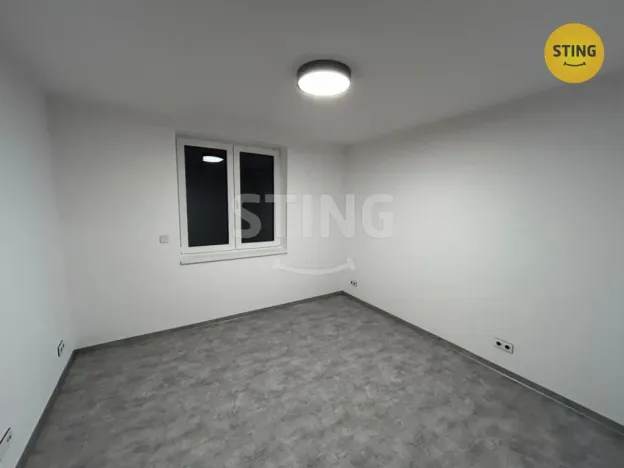 Pronájem bytu 2+kk, Pardubice, Husova, 56 m2