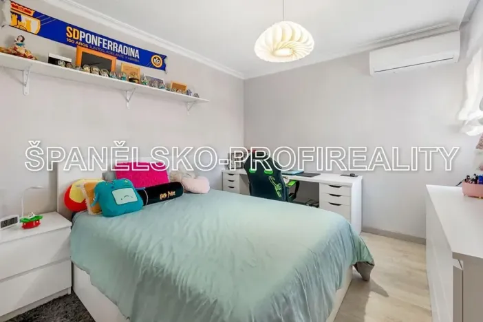 Prodej rodinného domu, Alicante, Španělsko, 111 m2