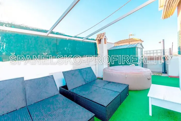 Prodej rodinného domu, Alicante, Španělsko, 111 m2