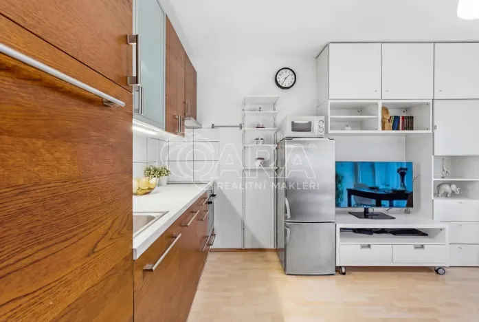 Prodej bytu 2+kk, Praha - Uhříněves, Ingrišova, 37 m2