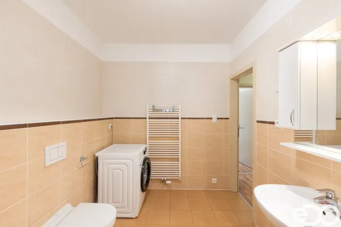 Prodej bytu 3+kk, Praha, Břežánecká, 84 m2