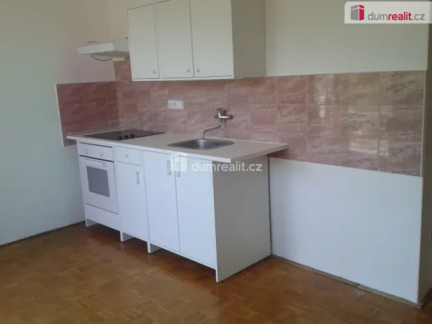 Pronájem bytu 3+1, Luhačovice, Rumunská, 95 m2