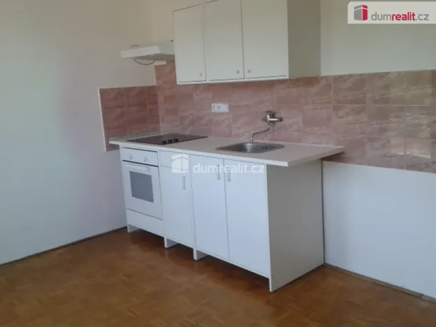 Pronájem bytu 3+1, Luhačovice, Rumunská, 95 m2