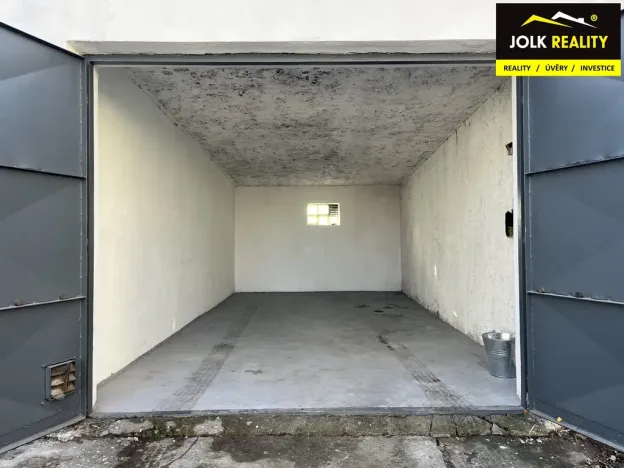 Prodej garáže, Opava, Jiráskova, 17 m2