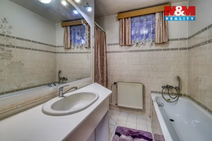 Prodej rodinného domu, Kožlí, 239 m2