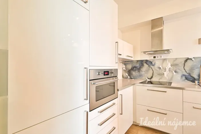 Pronájem bytu 2+kk, Brno, Mojmírovo náměstí, 44 m2