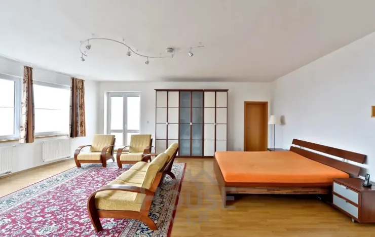 Pronájem kanceláře, Praha - Smíchov, Nový Zlíchov, 839 m2