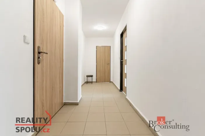 Pronájem bytu 2+kk, Mlékojedy, 54 m2