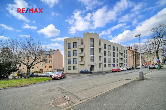 Pronájem bytu 2+kk, Kolín, Zengrova, 38 m2