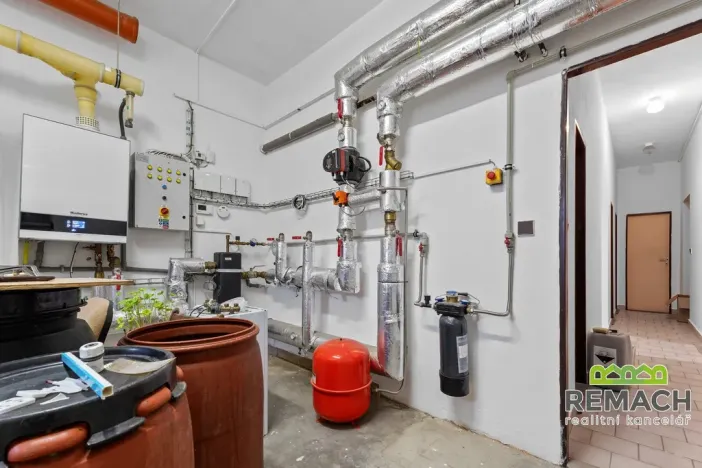 Prodej skladu, Uherské Hradiště, Tř. Maršála Malinovského, 2326 m2