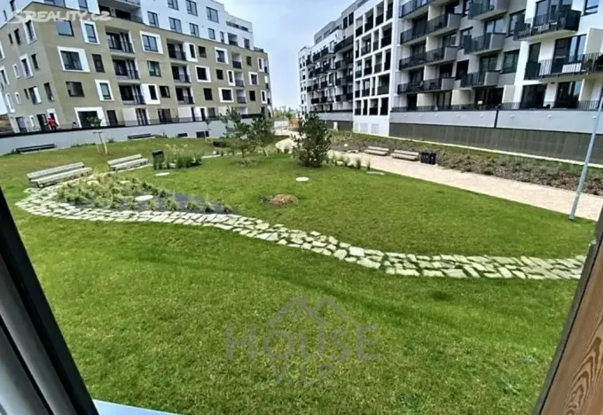 Prodej bytu 2+1, Praha - Ruzyně, Stočesova, 57 m2