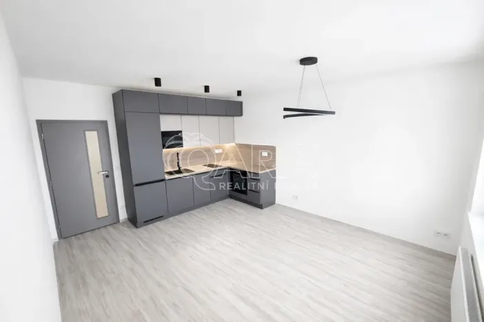 Pronájem bytu 2+kk, Praha - Hlubočepy, Fabiánové, 49 m2