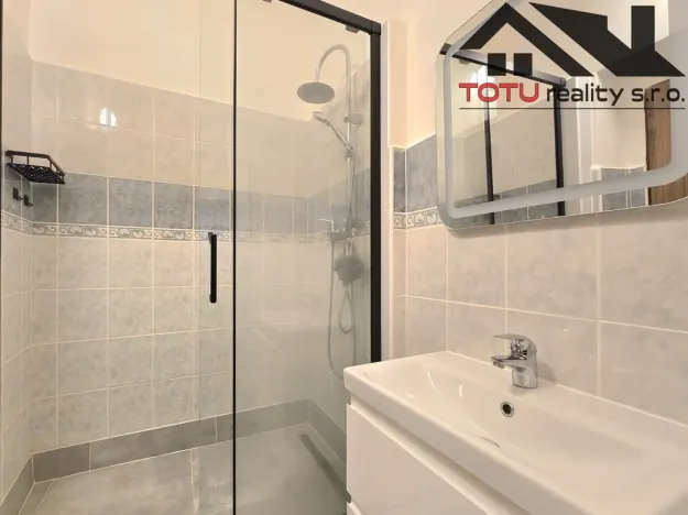 Prodej rodinného domu, Broumov, Mírové náměstí, 500 m2