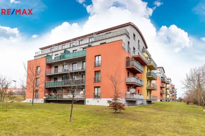 Prodej bytu 2+kk, Praha - Štěrboholy, Andersenova, 52 m2
