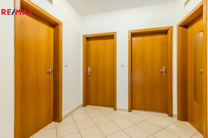 Prodej bytu 2+kk, Praha - Štěrboholy, Andersenova, 52 m2