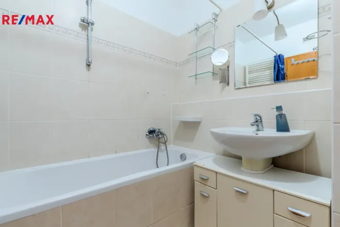 Prodej bytu 2+kk, Praha - Štěrboholy, Andersenova, 52 m2